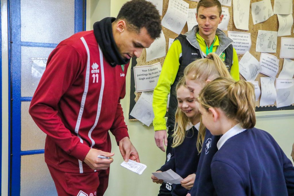 Josh Murphy visits Costessey Junior School | Norwich City Community ...