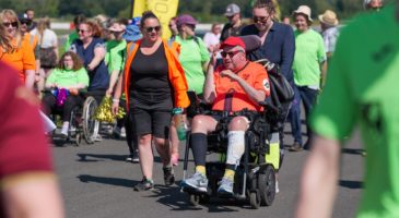 participants on the track 