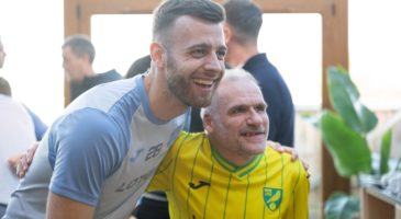 Angus Gunn meets participant